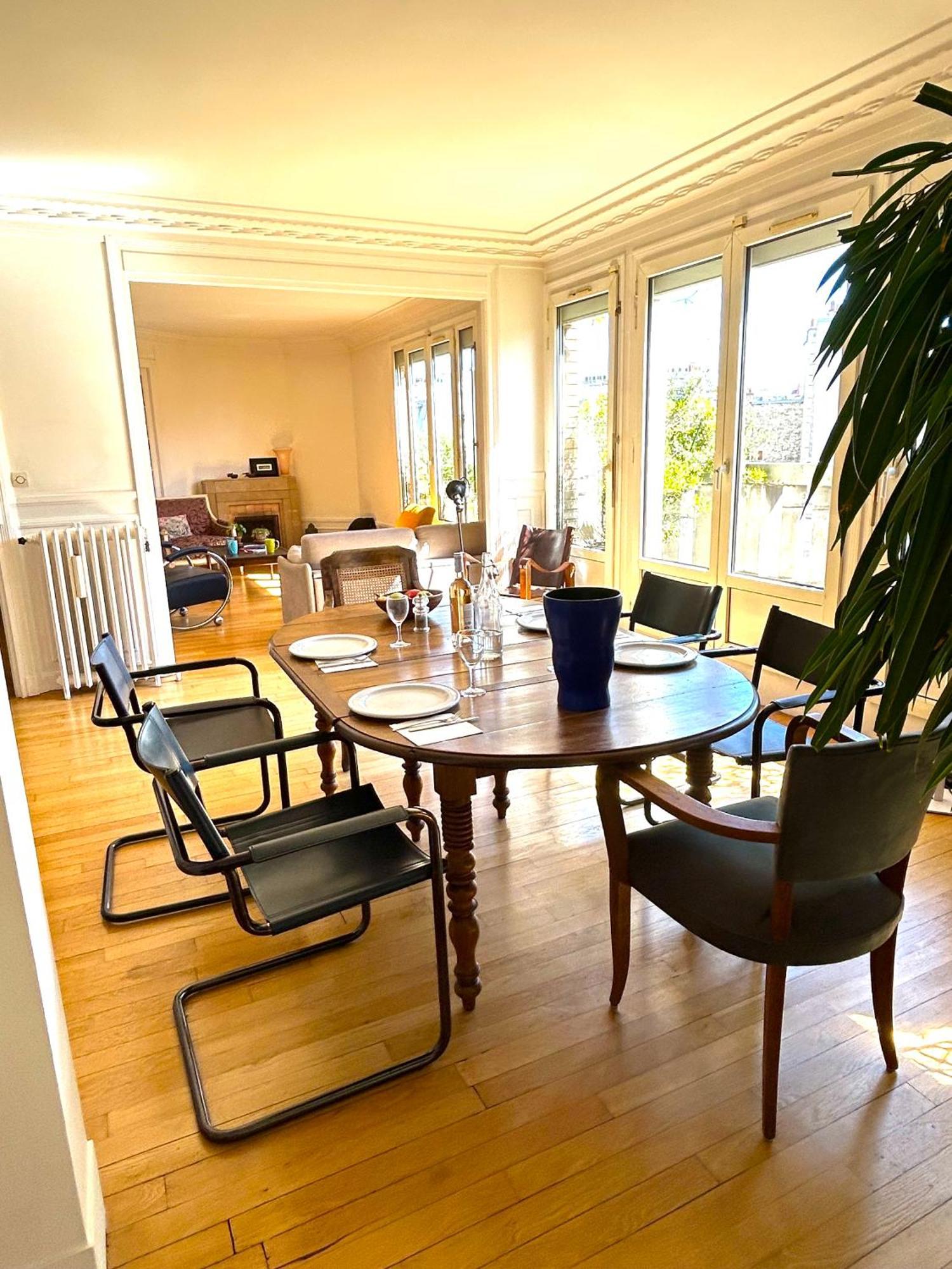Le Penthouse Guy Moquet *