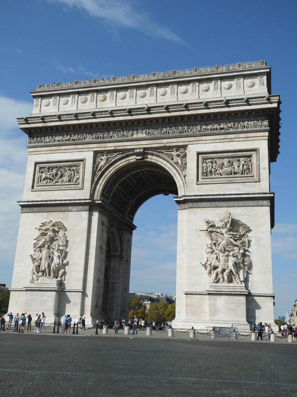 Apartment Champs Elysees - Arc De Triomphe *