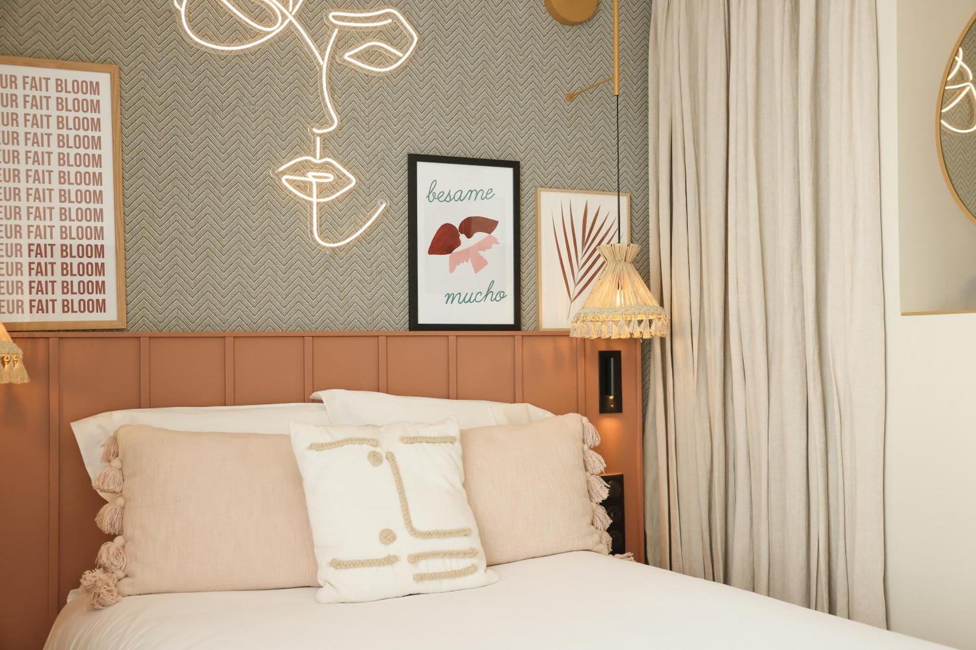 Bloom House & Hotel 4*