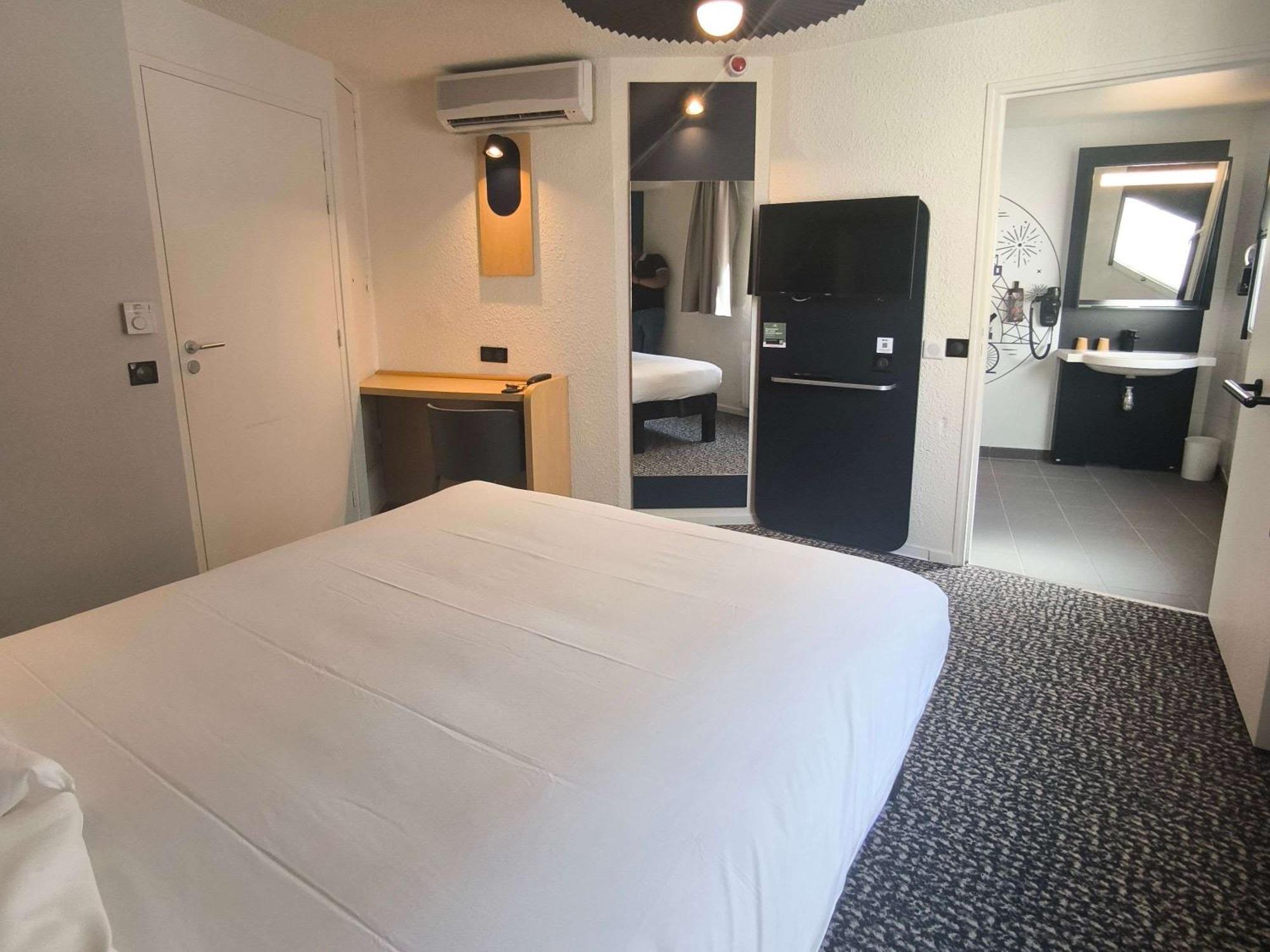 Hotel Ibis Brancion Parc Des Expositions 15ème 3*