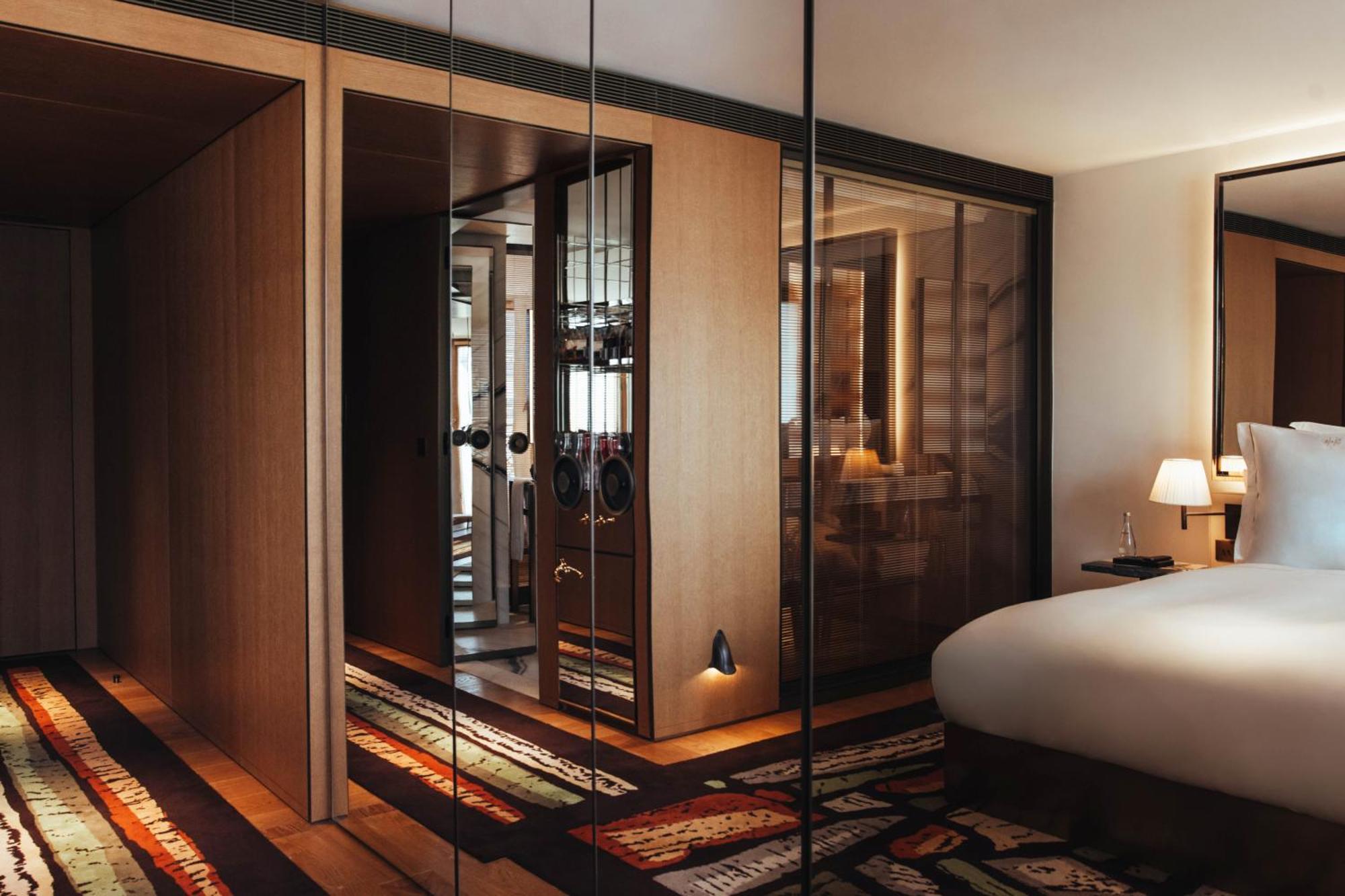 Sax Paris, Lxr & 5* Parigi