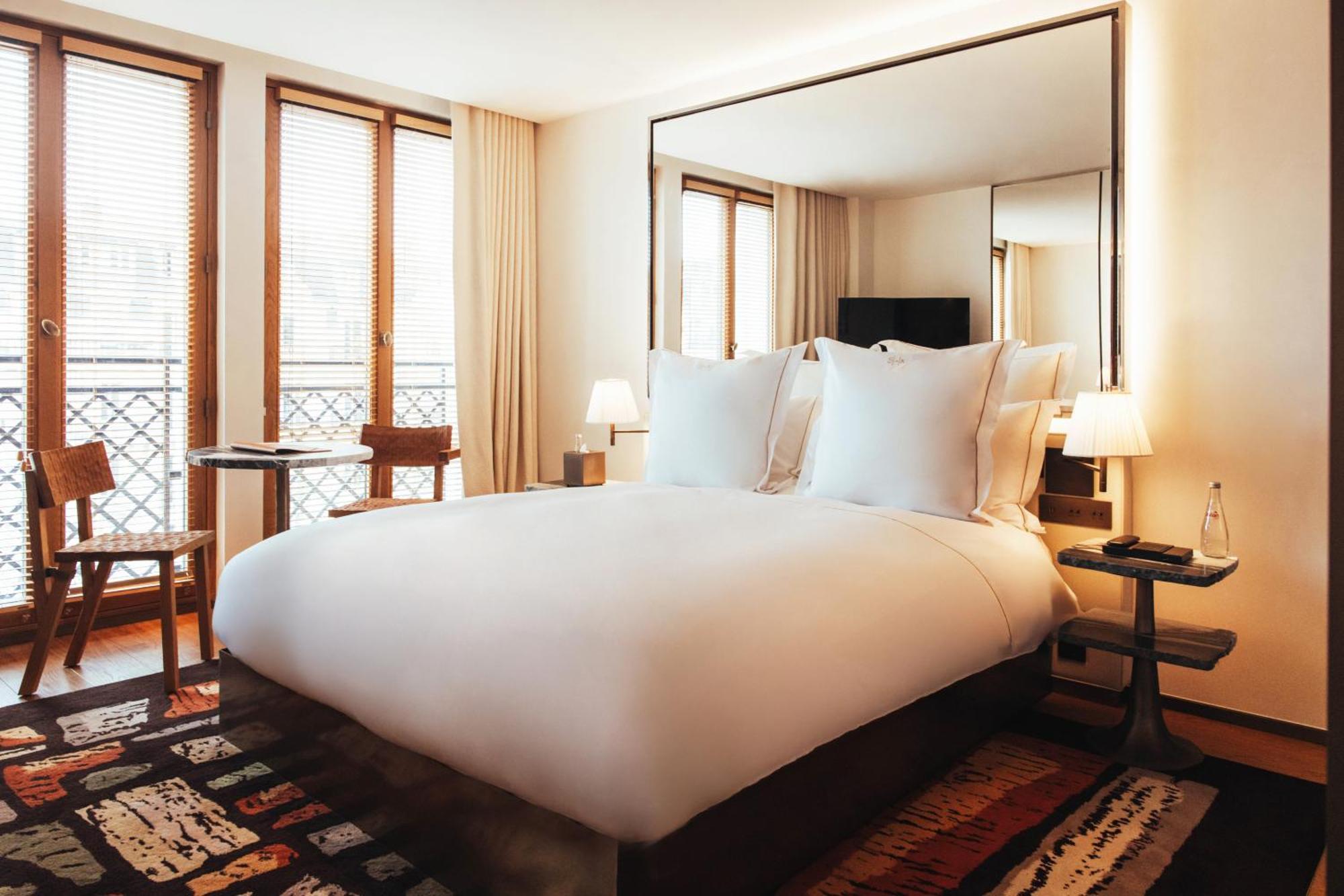Sax Paris, Lxr & 5*