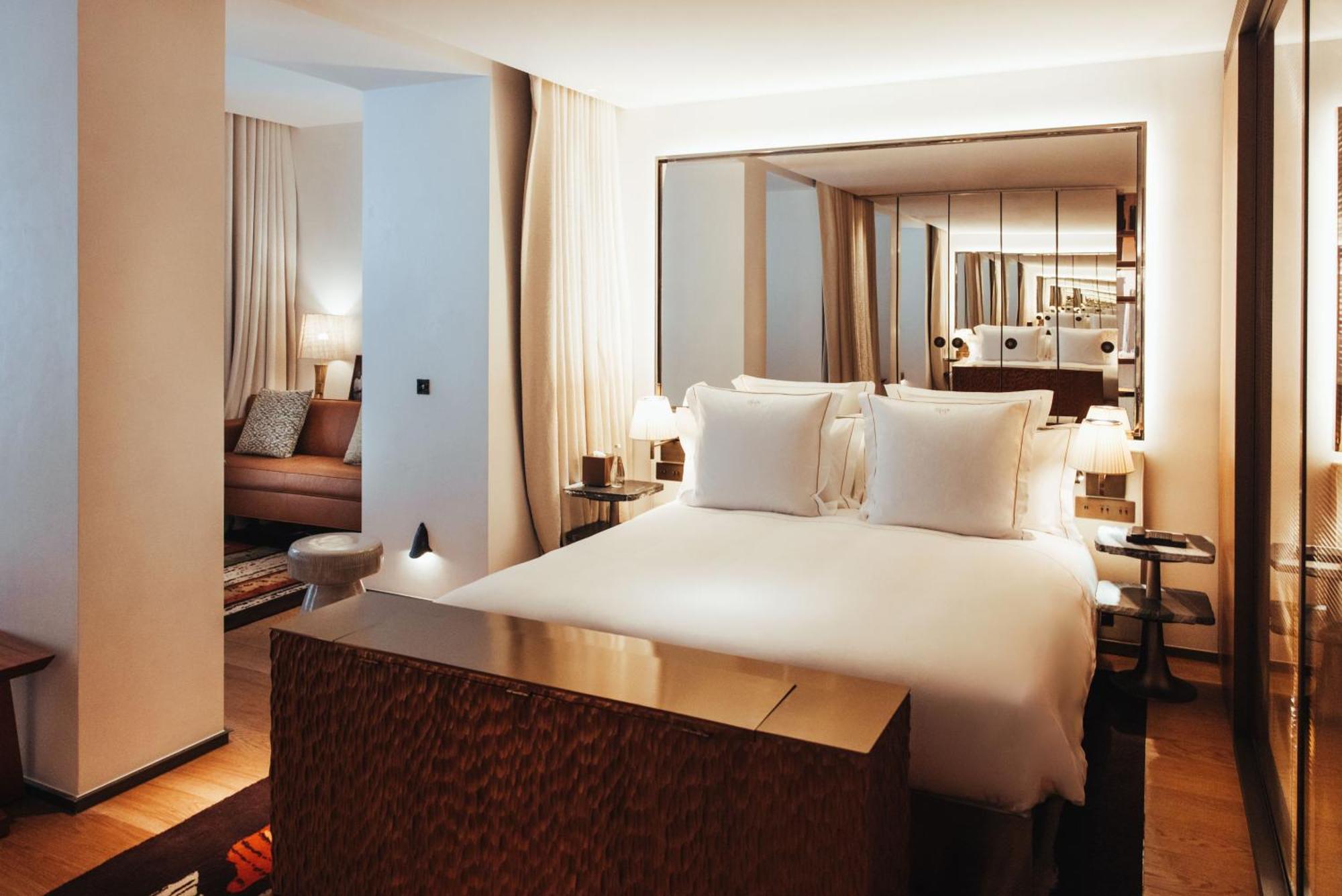 Sax Paris, Lxr & 5* Parigi
