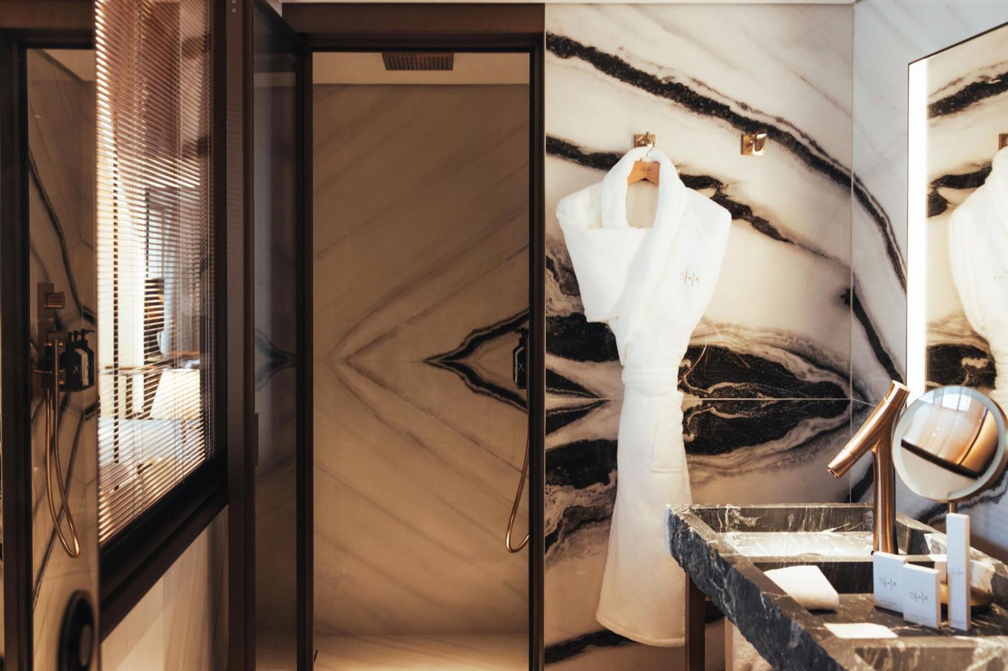 Hotel Sax Paris, Lxr &
