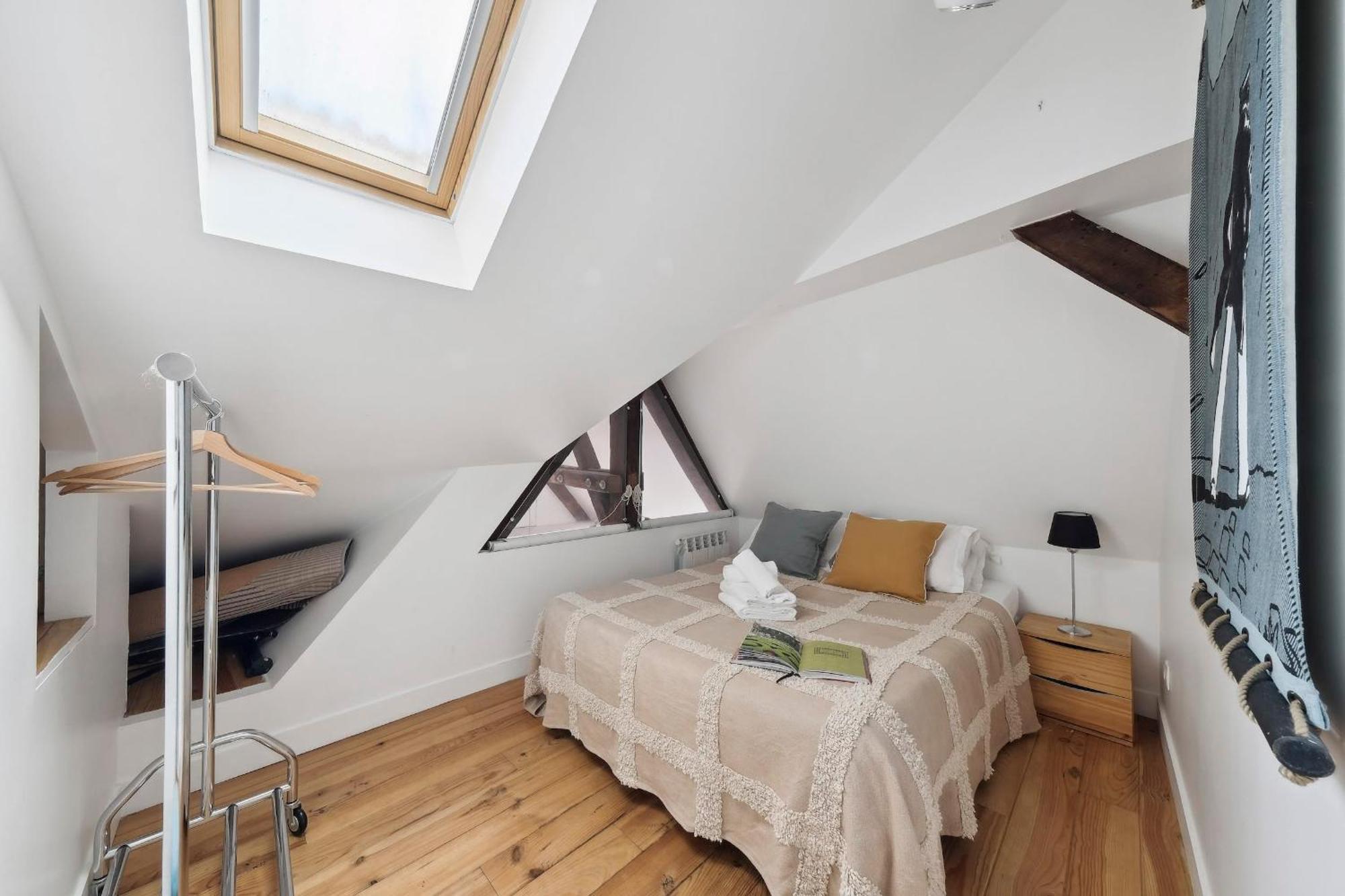 Bnbnova - Latin Quarter & St-andre Des Arts - 3br Apartment *