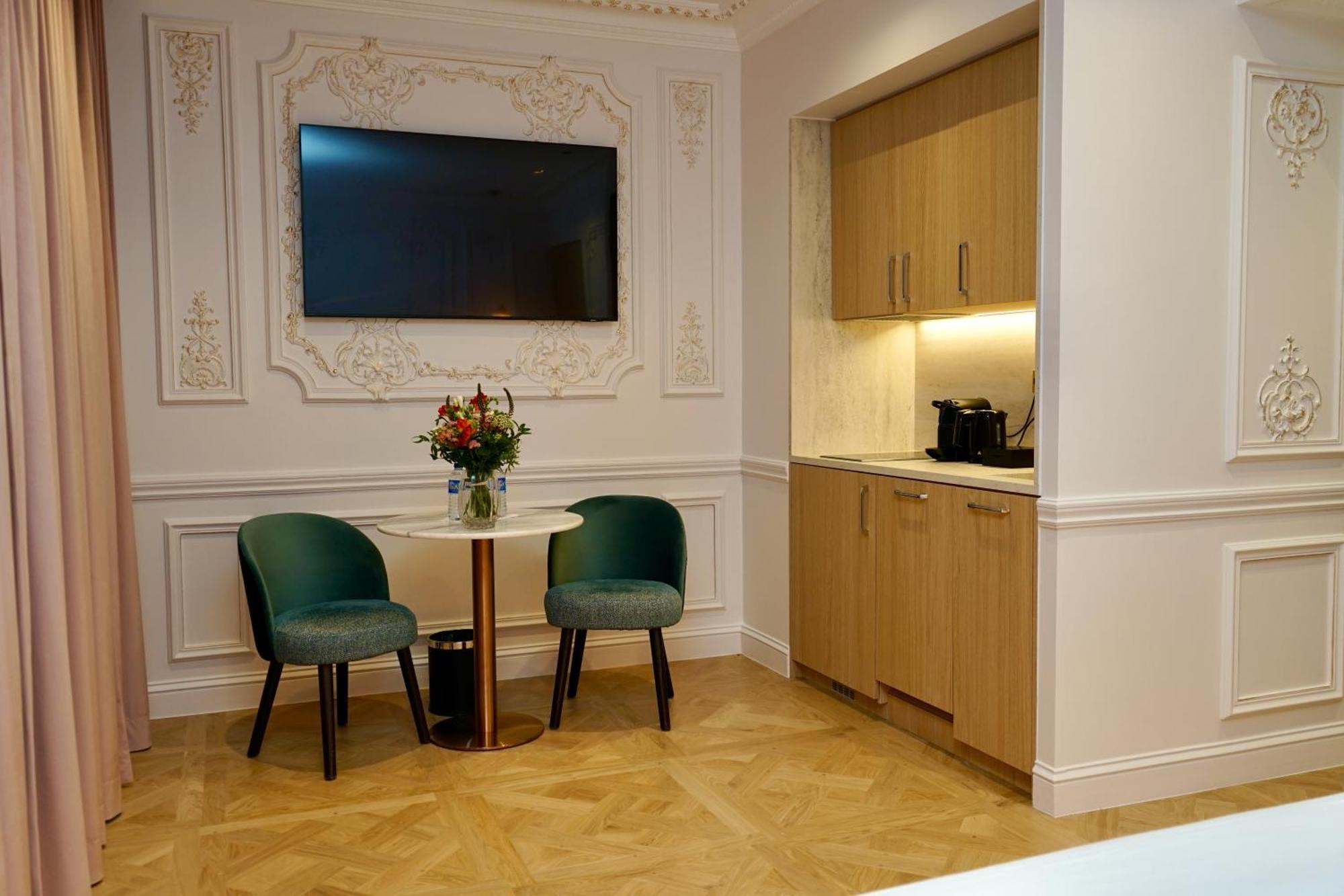 Mode Aparthotel