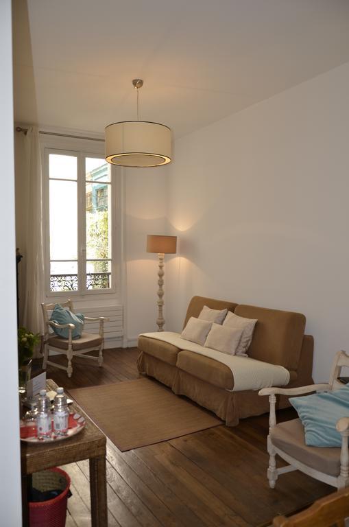 Bed & Breakfast La Cour Du 5ème - D'hôtes Parigi