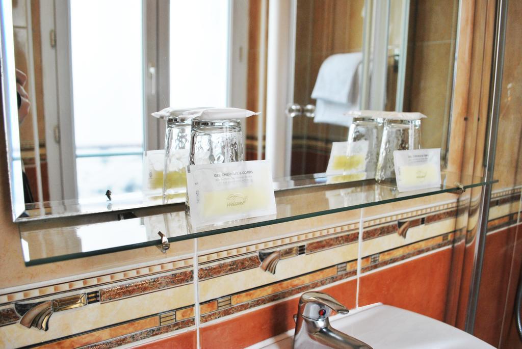 Avenir Jonquière Hotel Parigi
