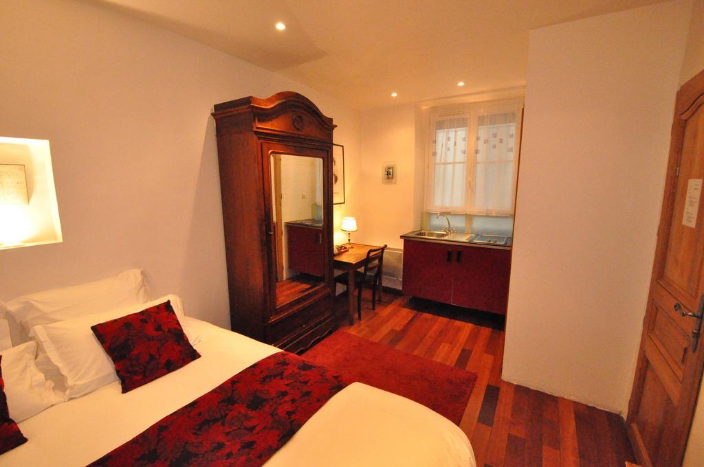 Rimbaud Guest house Paris