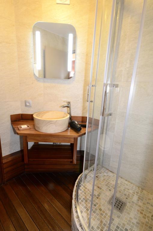 Hotel Confort 13 (adults Only) 3*