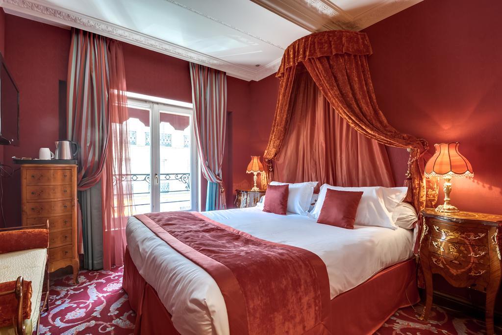 Hotel La Royale Paris