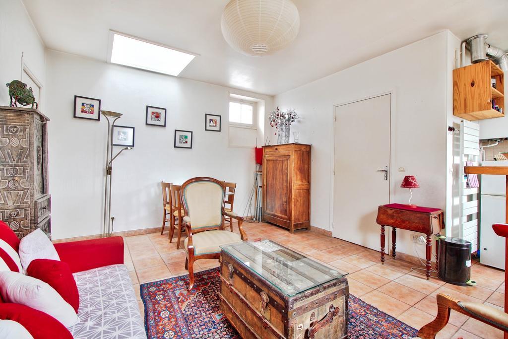 Pierre Semard Apartment *