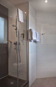 Ibis Styles Cadet Lafayette 3* Parigi