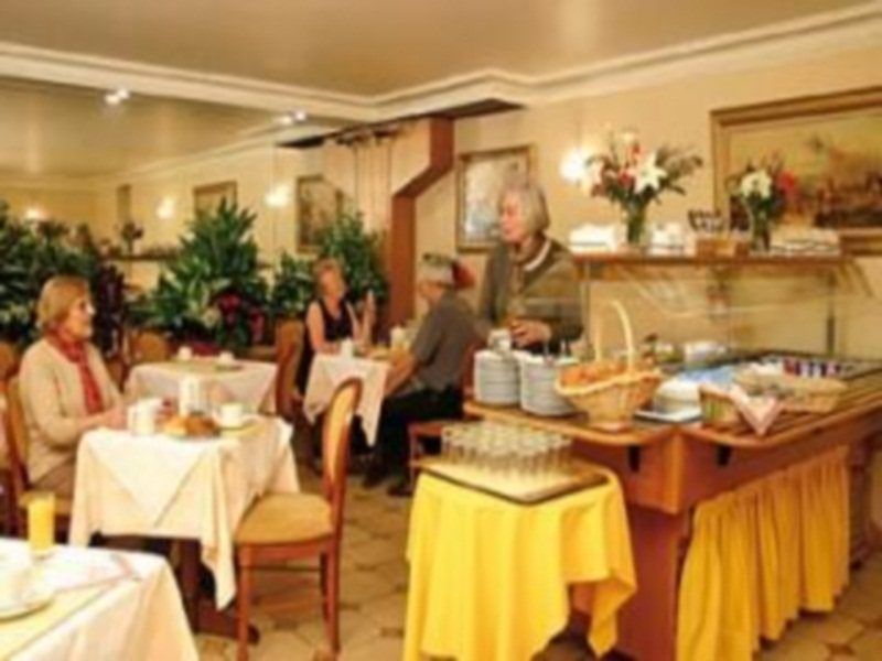 Hotel Paix Republique Parigi