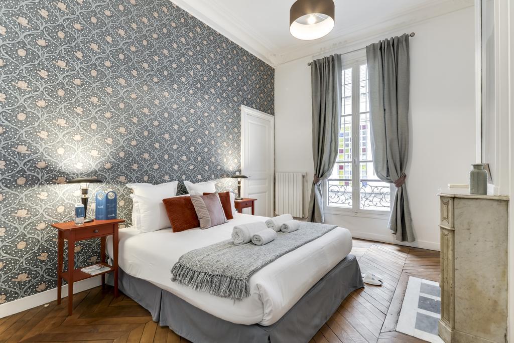 Sweett - Rue Saint Lazare *
