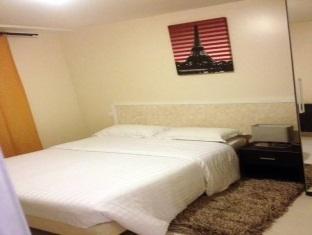 Hotel Rendez-vous Batignolles Parigi