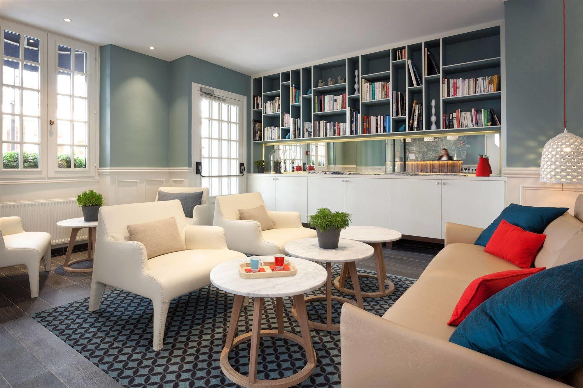Hotel Des 3 Poussins Paris