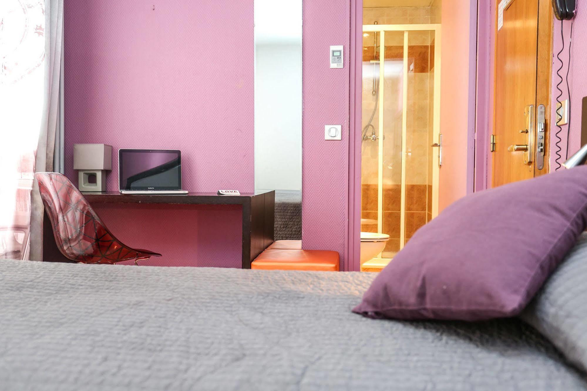 Hostel Le Village Montmartre By Hiphophostels *