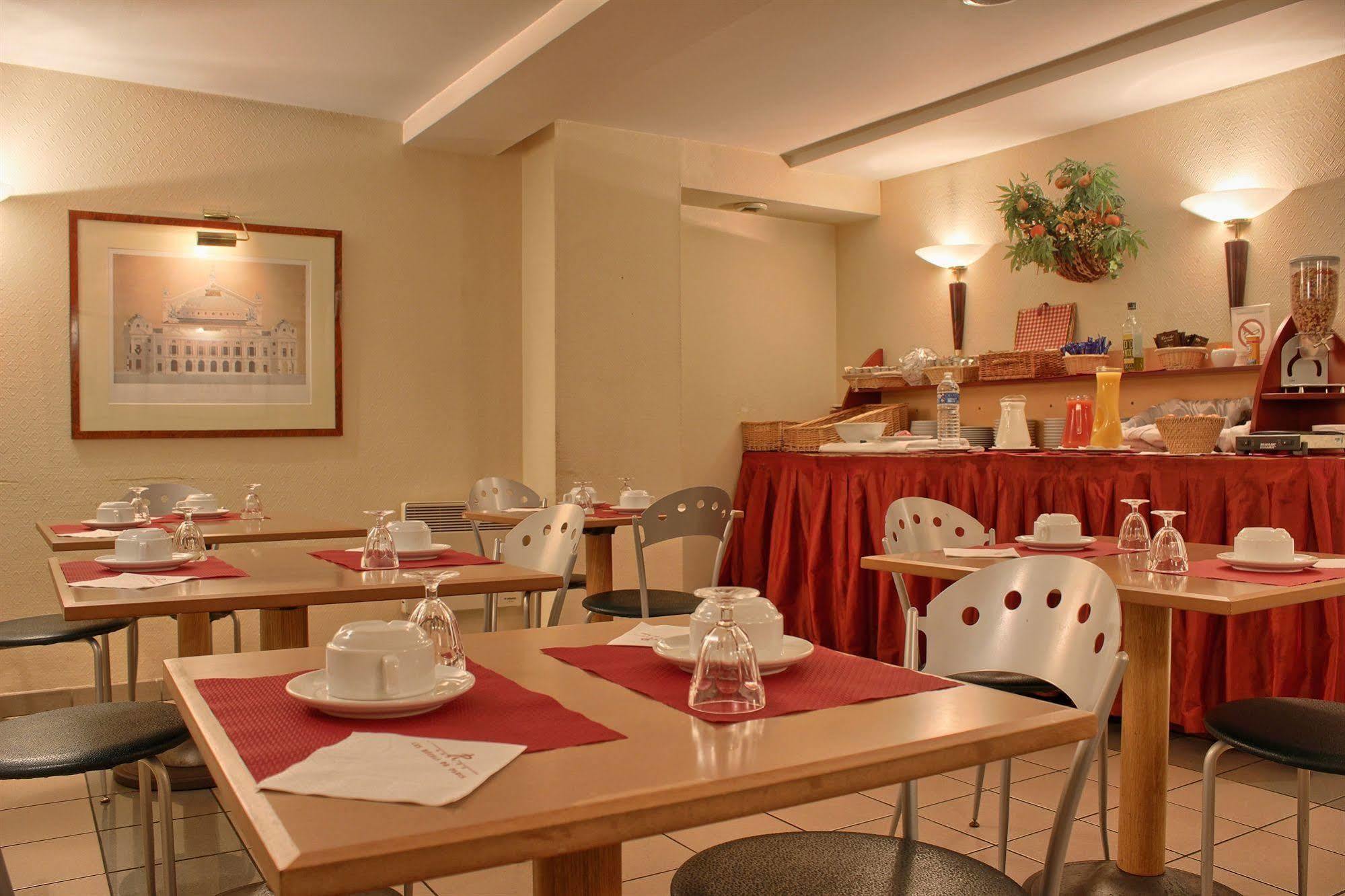 Hotel Pavillon Villiers Etoile 3*