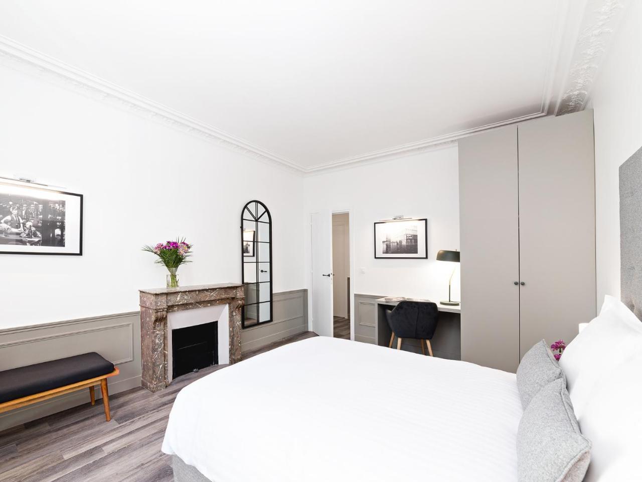 Livinparis - Luxury 3 & 4 Bedrooms Montmartre I Appartamento Parigi