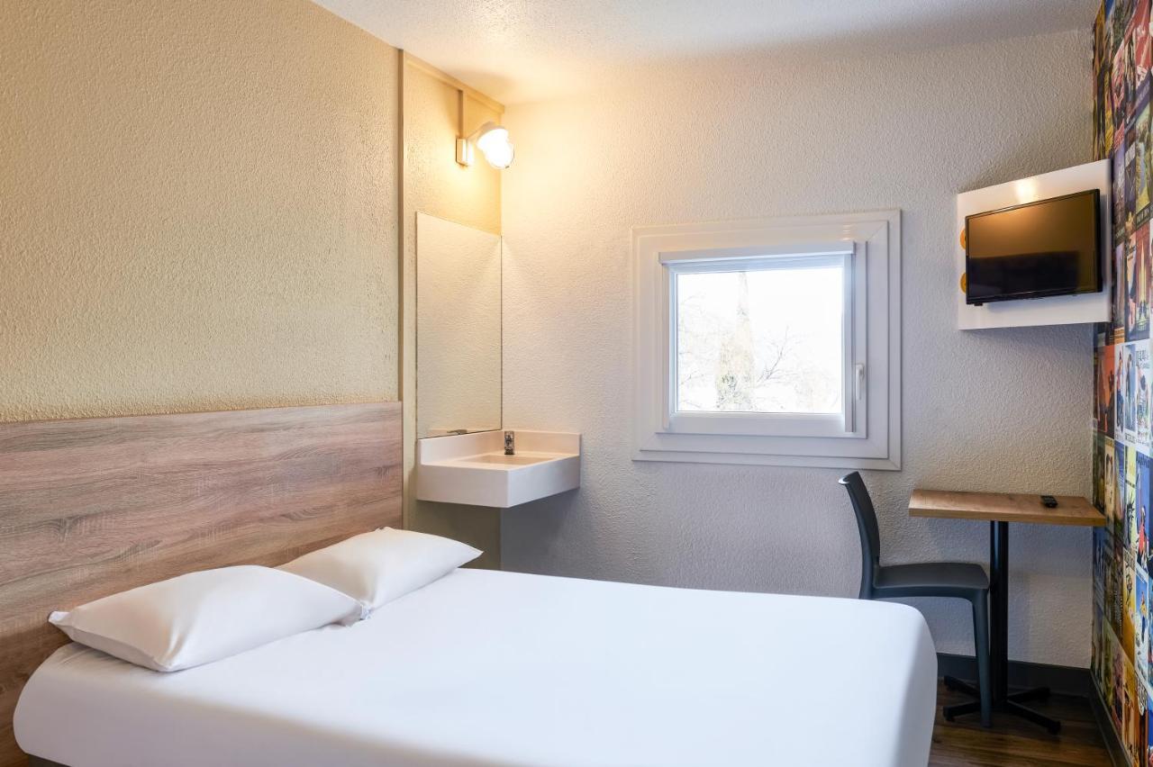 Hotel Hotelf1 Porte De Chatillon Parigi