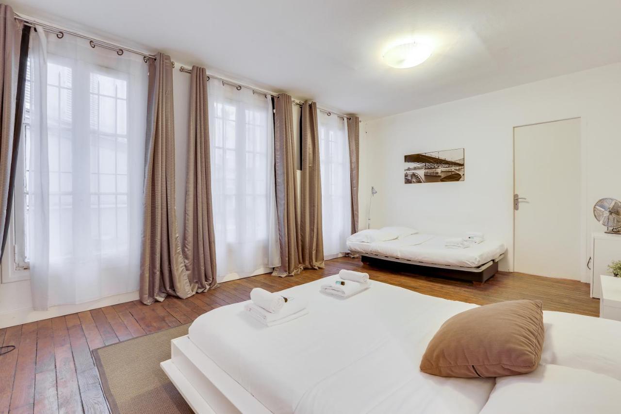 Comfortable Flat In The Middle Of *