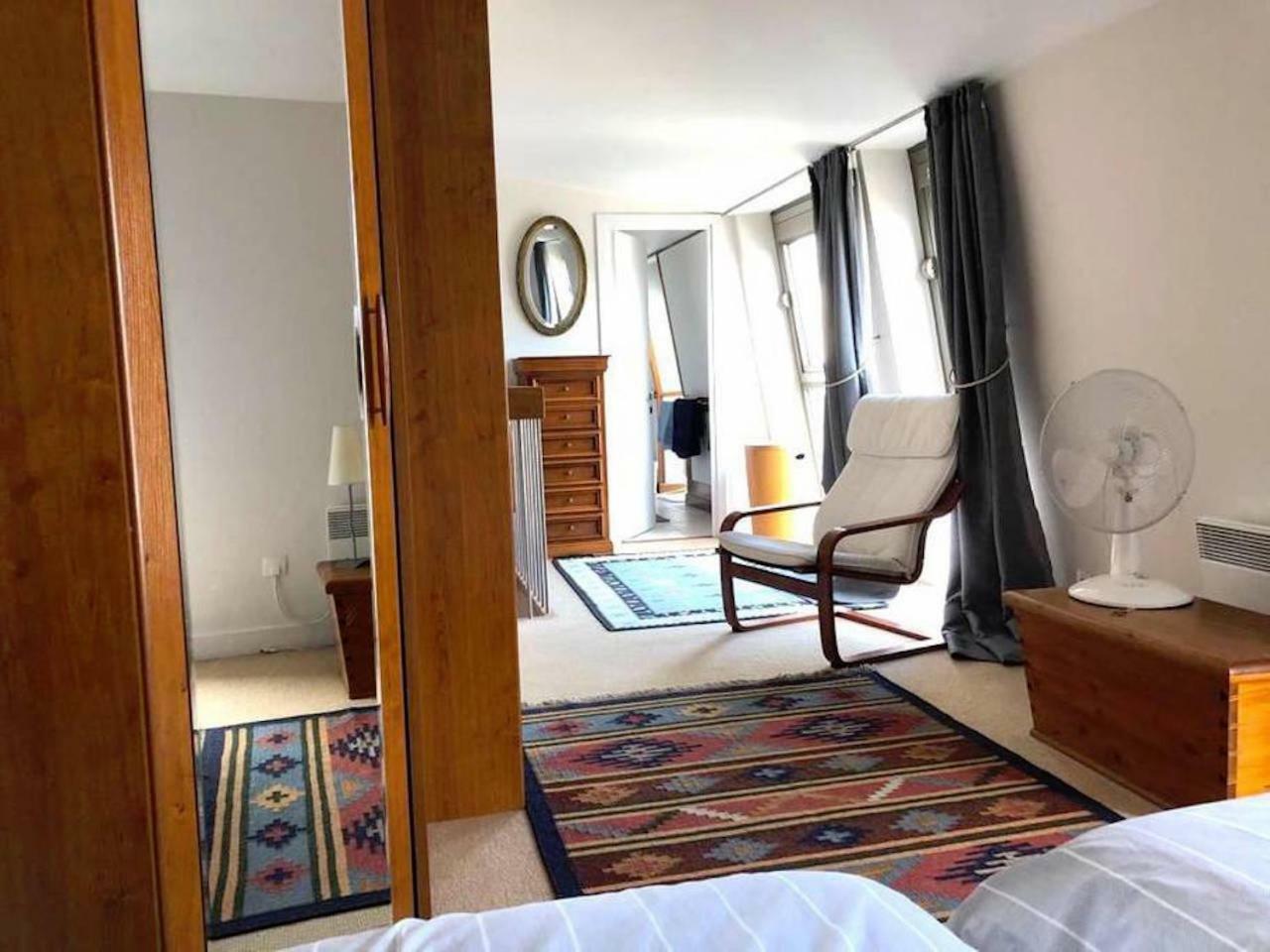 Le Penthouse Thorigny Apartment Paris