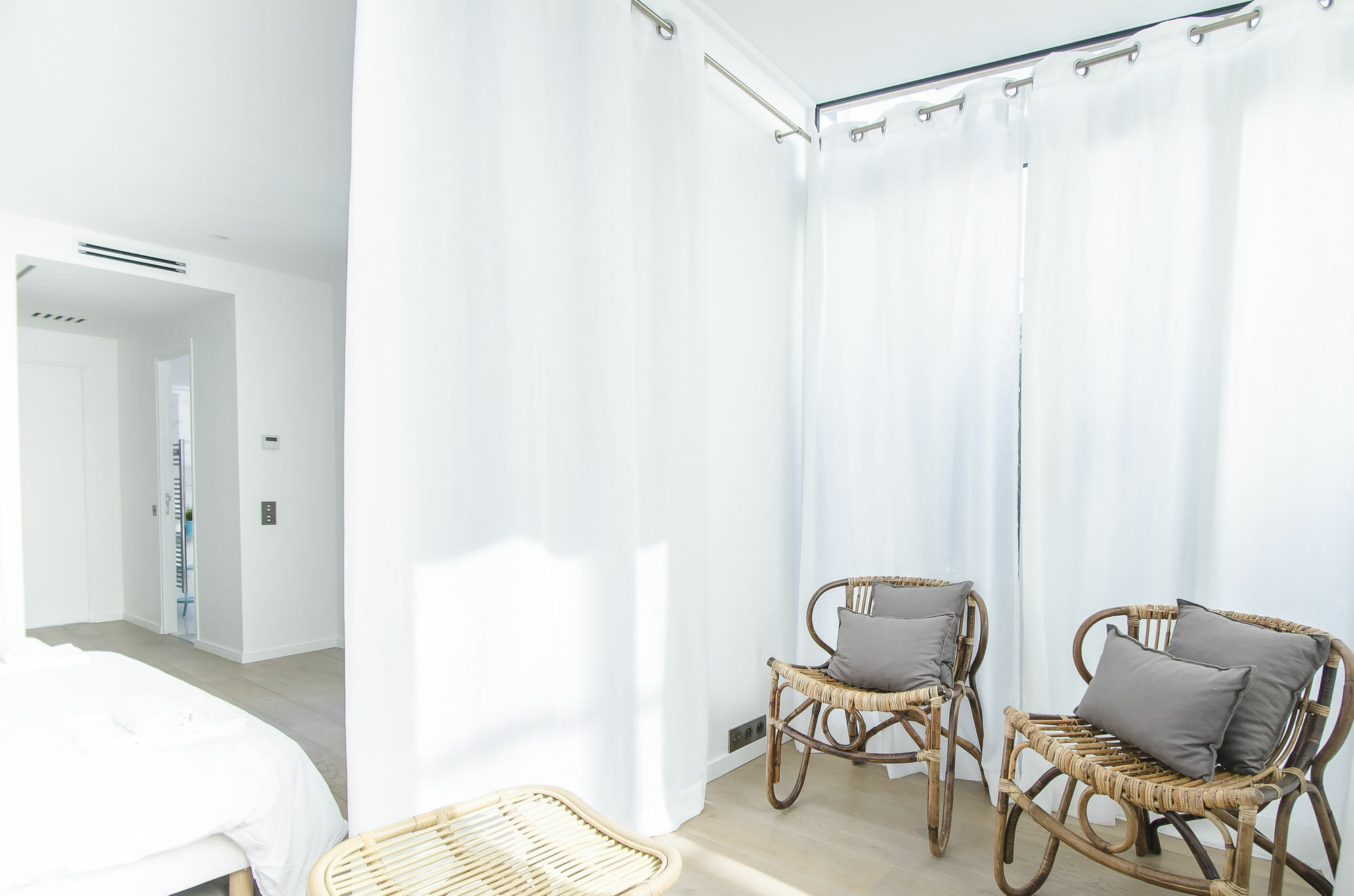 Luxury In Opera - The Louvre Apartment