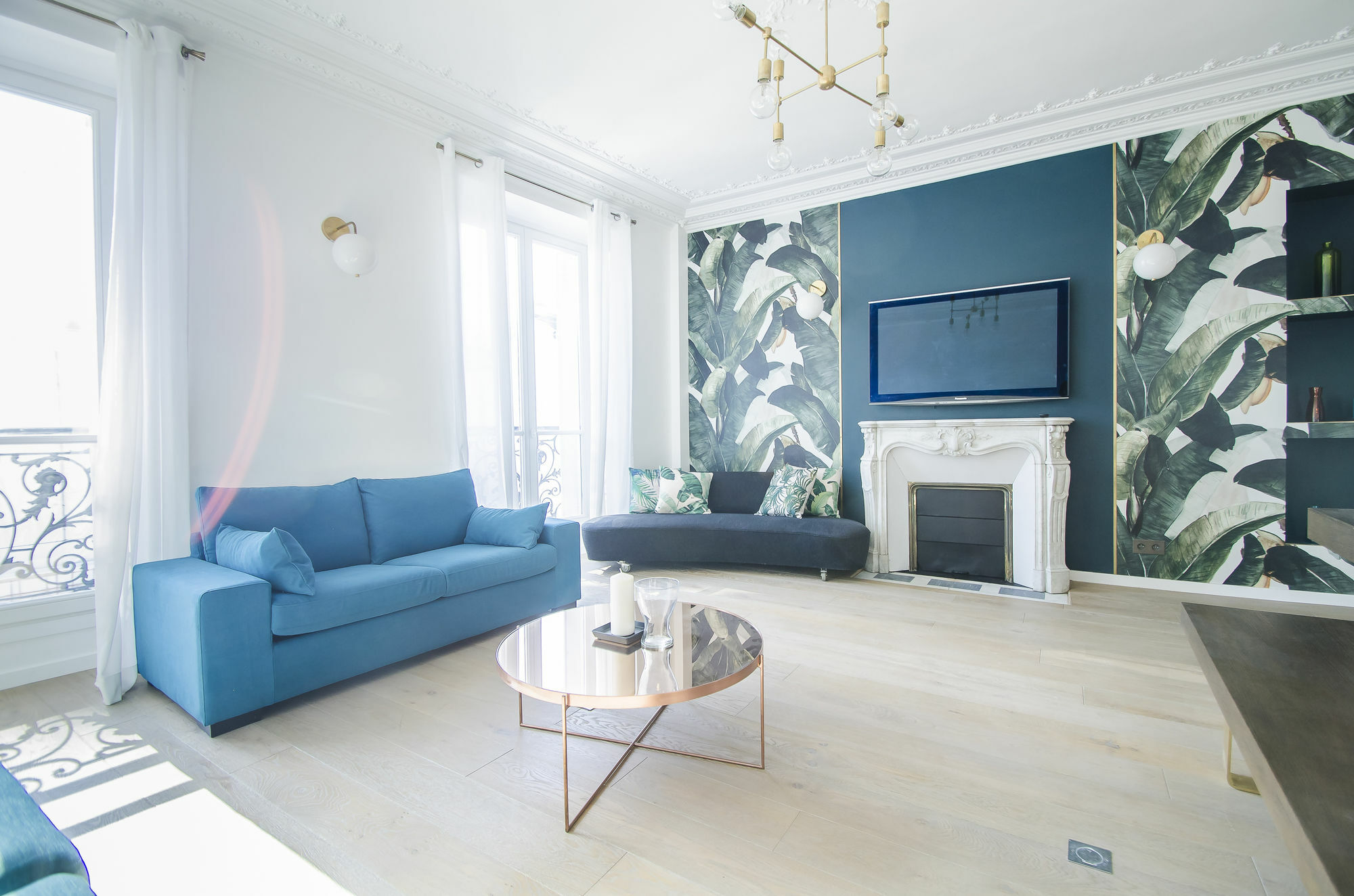 Luxury In Opera - The Louvre Apartment Paris