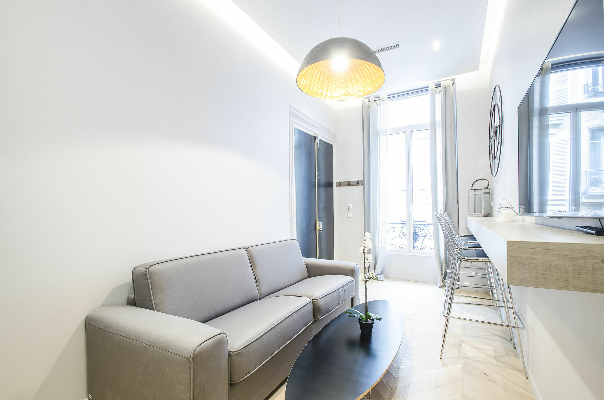 Luxury In Opera - The Louvre Apartment *