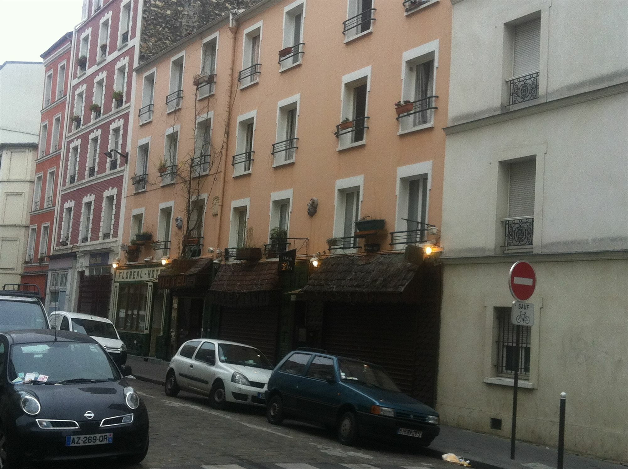 Hipotel Montmartre Gare Du Nord Parigi