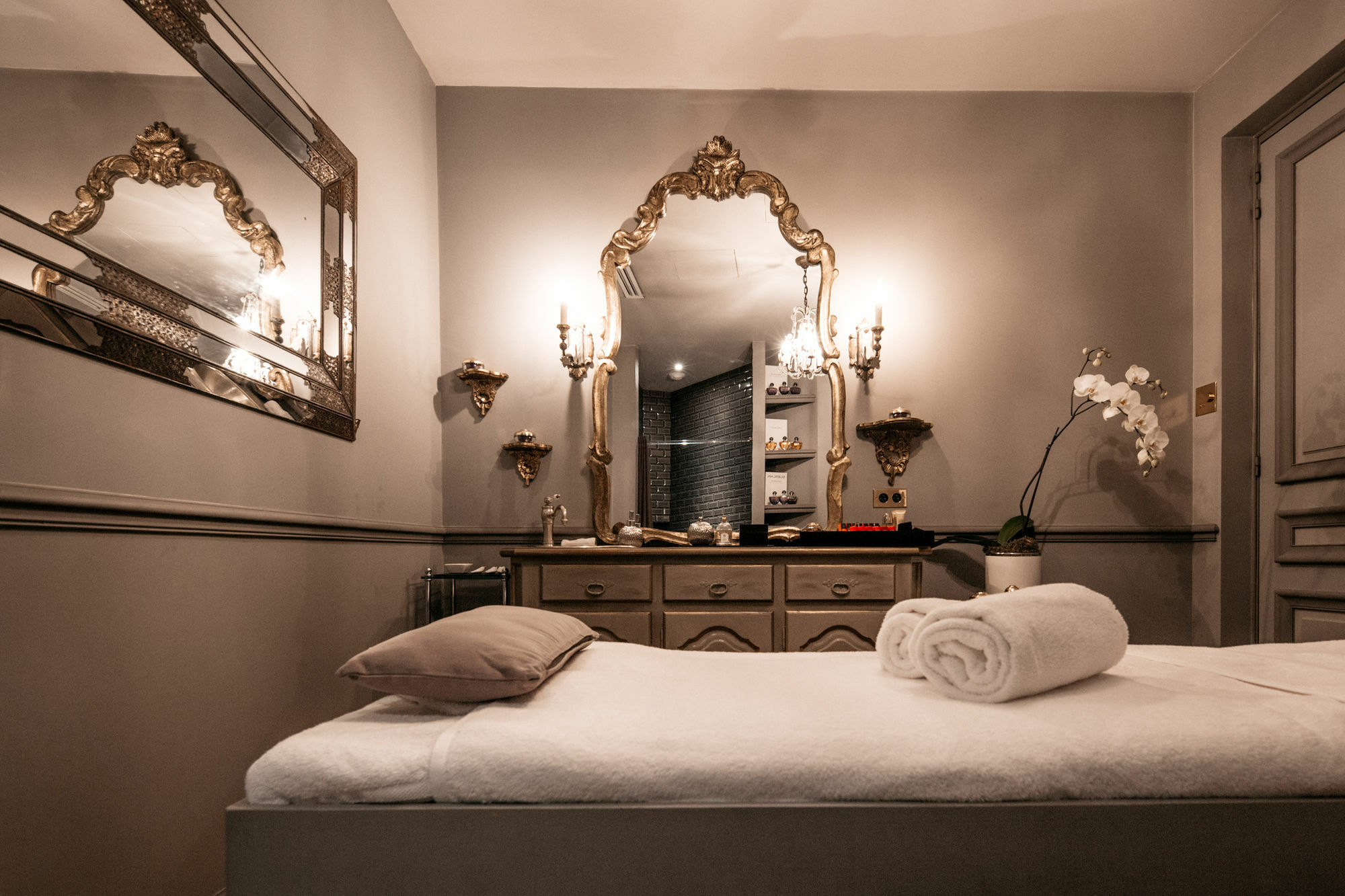 Saint James 5* Paris