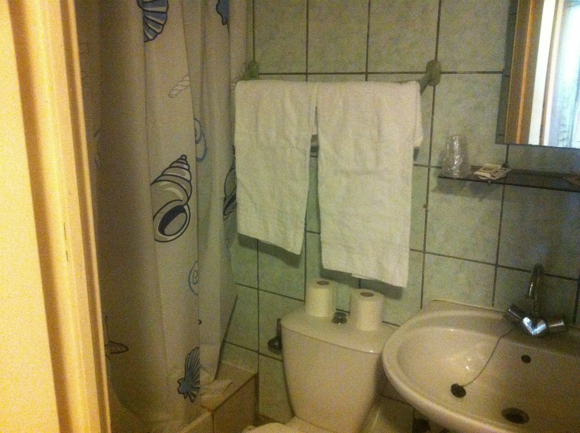 Hipotel Montmartre Gare Du Nord 2*