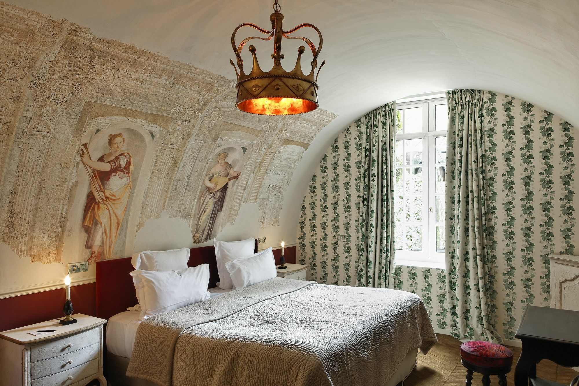 Saint James Paris