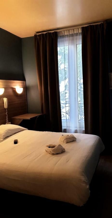 Hotel Panam Gambetta- Place Gambetta-mairie Du 20 Emme Paris