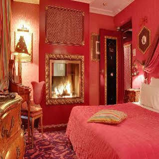 La Royale Hotel