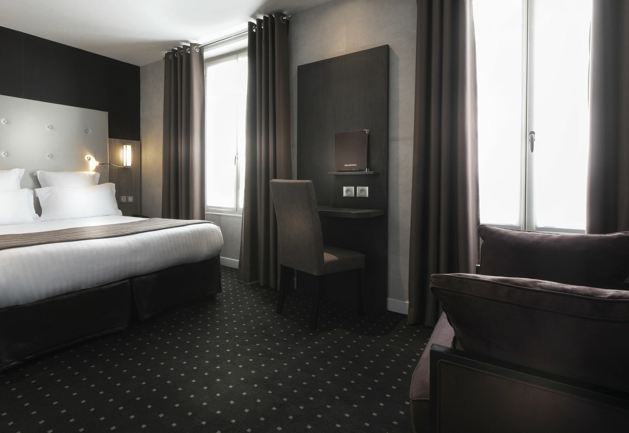 Hotel De La Paix Tour Eiffel Paris