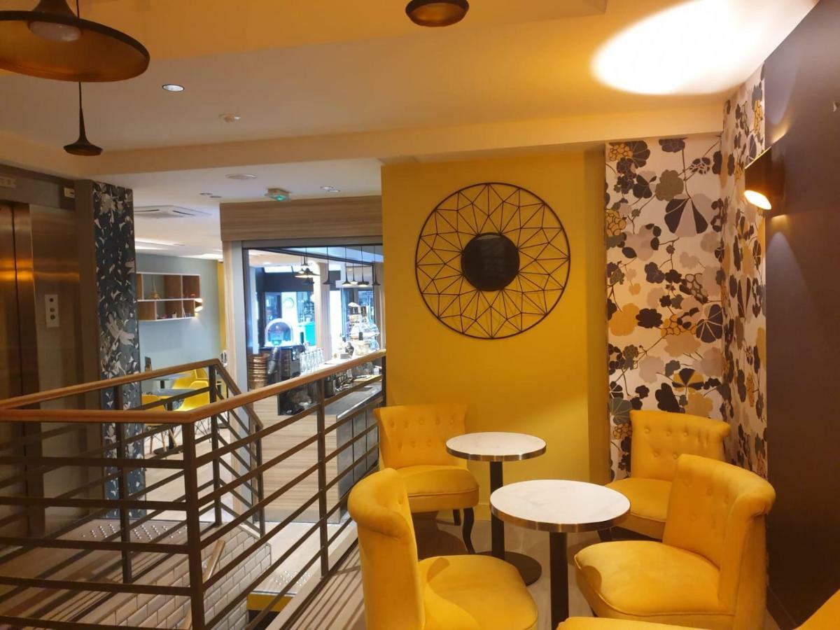 Hotel Panam Gambetta- Place Gambetta-mairie Du 20 Emme