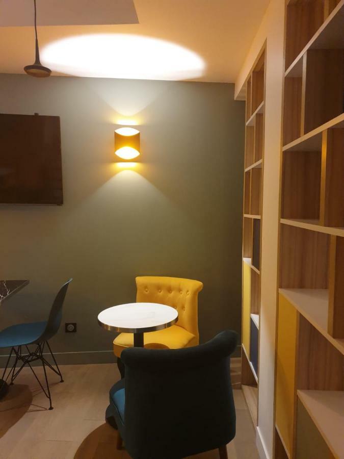 Panam Gambetta- Place Gambetta-mairie Du 20 Emme 3*