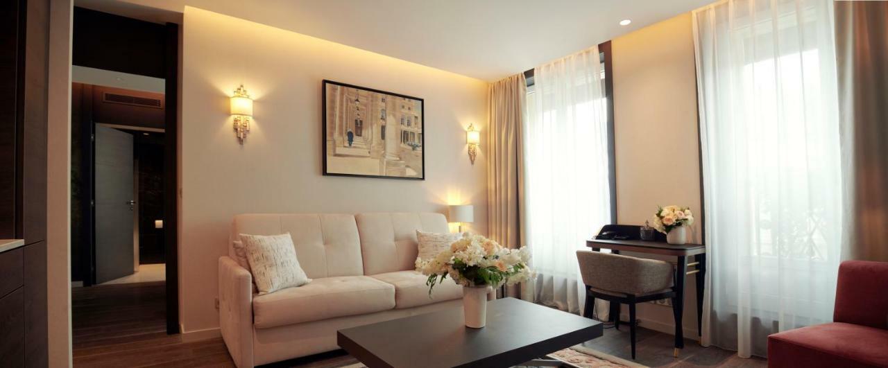 Roi De Sicile - Rivoli -- Luxury Parigi