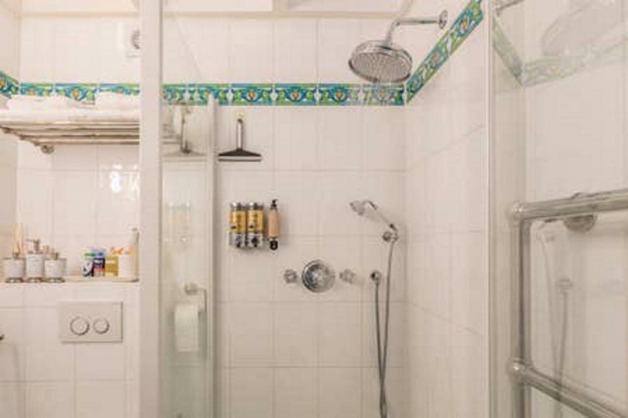 Bed & Breakfast La Parisienne - Paris