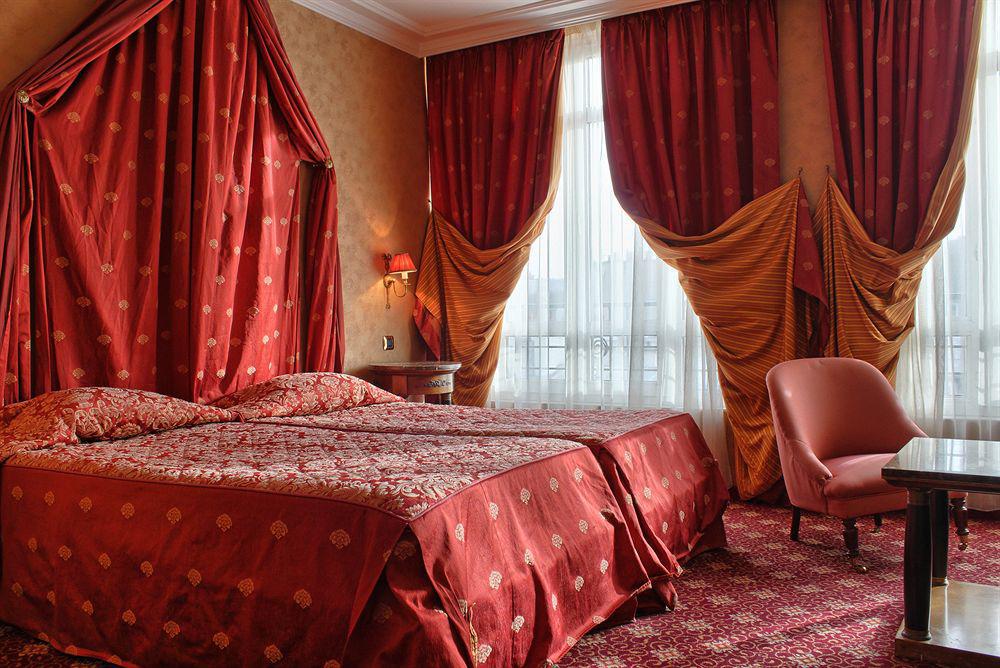 Hotel Pavillon Saint Augustin Parigi