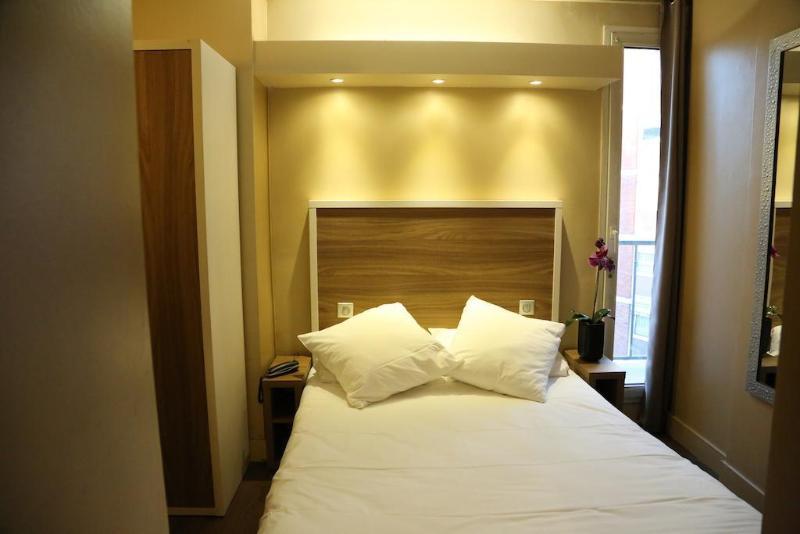 Grand Nouvel Opera Hotel 3*